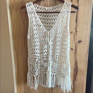 Umgee Crochet‎ Fringe open vest Sz Lg